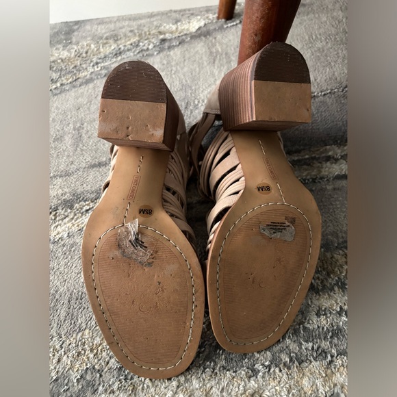 Vince Camuto Cage Sandals 8.5 - Picture 5 of 11